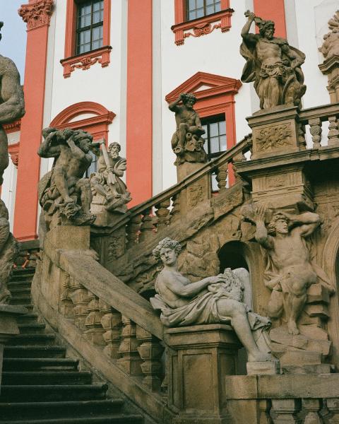 Zurich -> Lucerne -> Prague -> Salzburg -> Munich in November-December 2025.