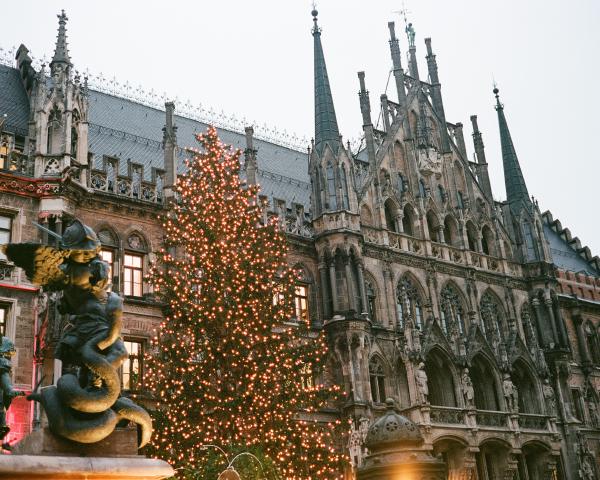 Zurich -> Lucerne -> Prague -> Salzburg -> Munich in November-December 2025.