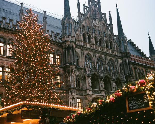 Zurich -> Lucerne -> Prague -> Salzburg -> Munich in November-December 2025.